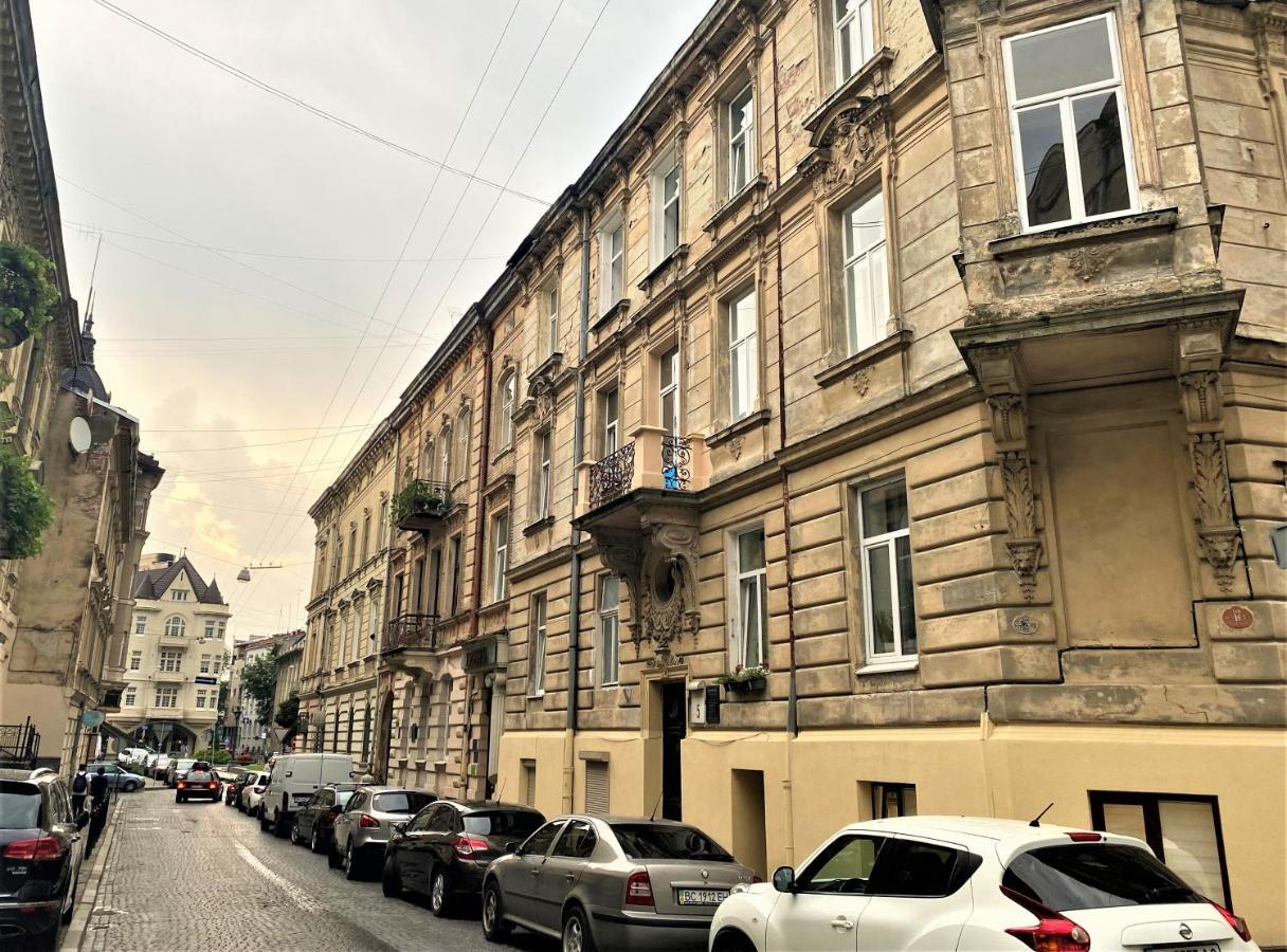 Iris Apartment On Popovich Lviv Luaran gambar