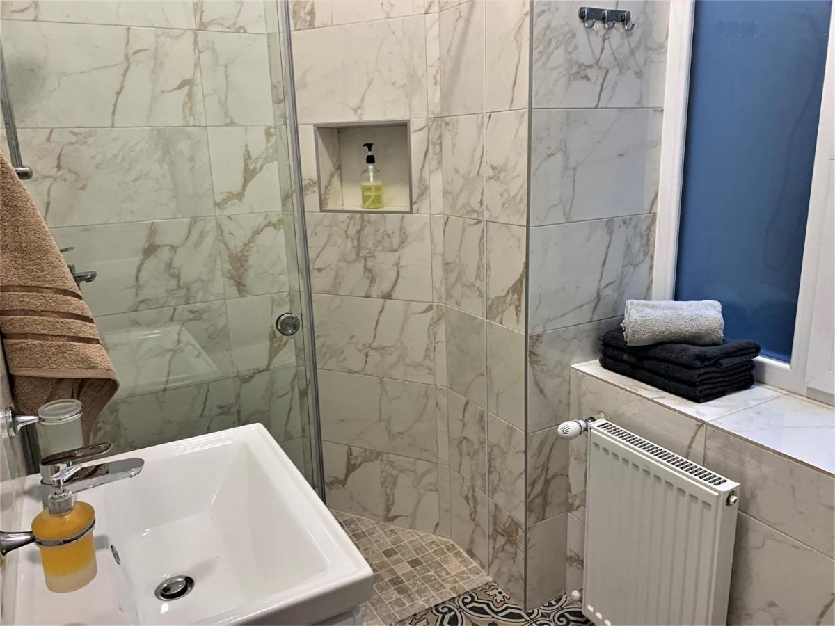 Iris Apartment On Popovich Lviv Luaran gambar