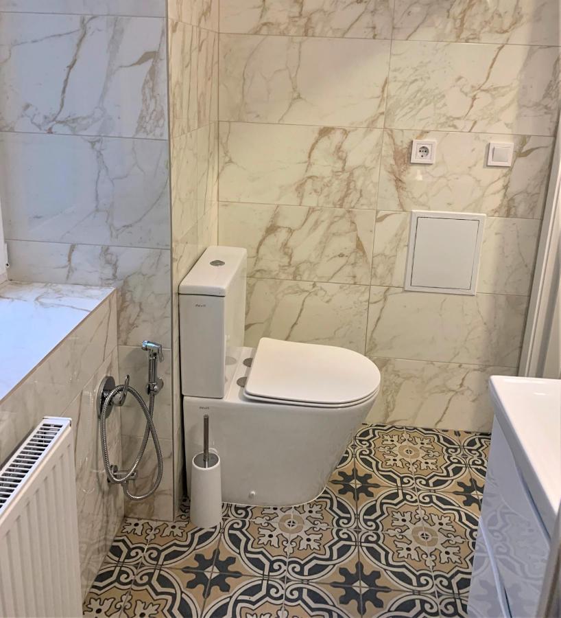 Iris Apartment On Popovich Lviv Luaran gambar