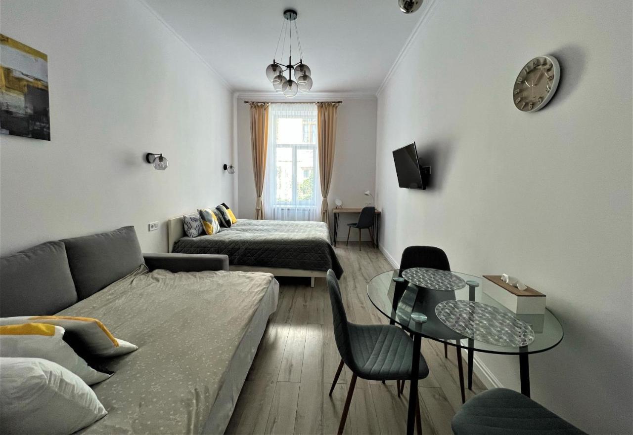 Iris Apartment On Popovich Lviv Luaran gambar